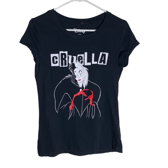 This Fun Cruella graphic Tee Color Black Size Large - Picture 1 of 6